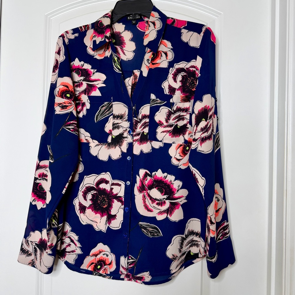 Express Floral Button-Down Bundle Shirt in Navy and Dusty Rose Work Office Chic - Picture 8 of 15